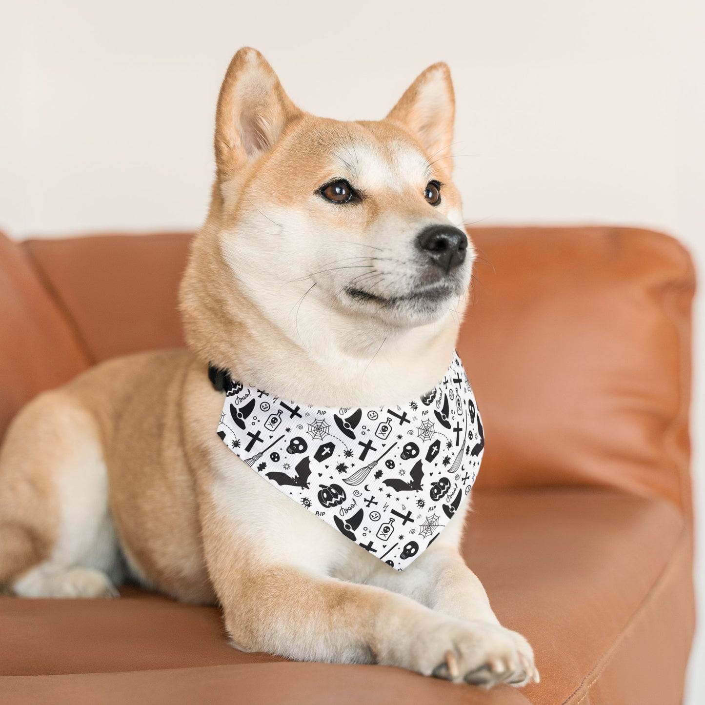 Halloween Pet Bandana, Spooky Dog Accessory, Adjustable Collar Scarf, Ideal for Halloween Parties, Pet Costume, Trick or Treat