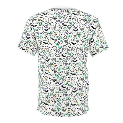 Unisex Horror Graphic Tee, Spooky T-Shirt for Halloween, Ghosts and Skulls Design, Eerie Apparel for Horror Fans, Unique Gift Idea